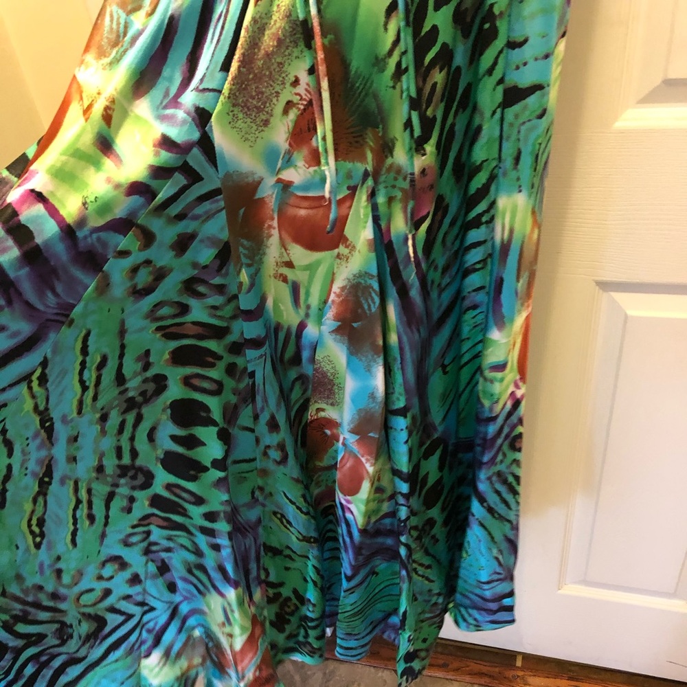 Dress - Picture 5 of 10